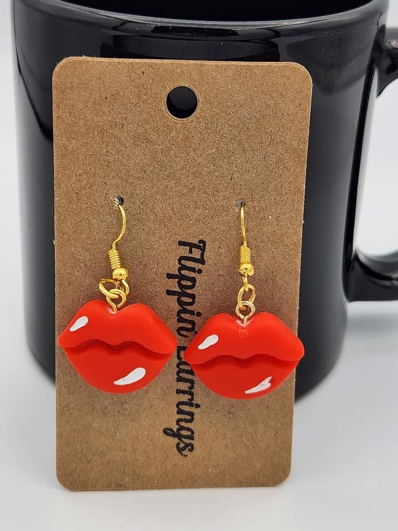 Lips earrings